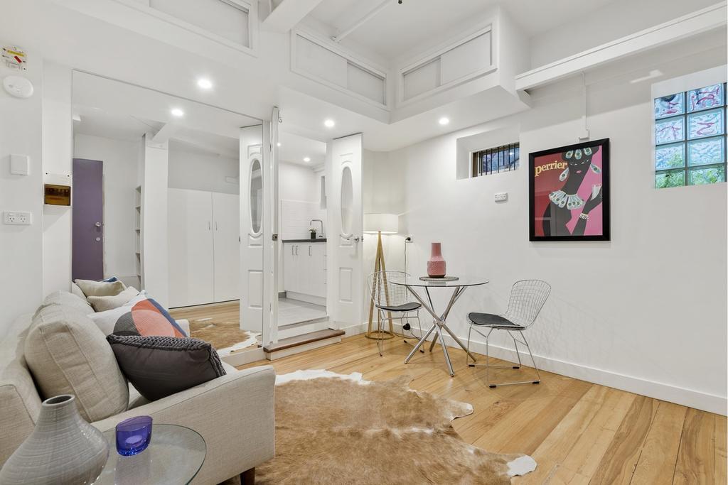 Readyset Apartments On Anthony Мельбурн Экстерьер фото
