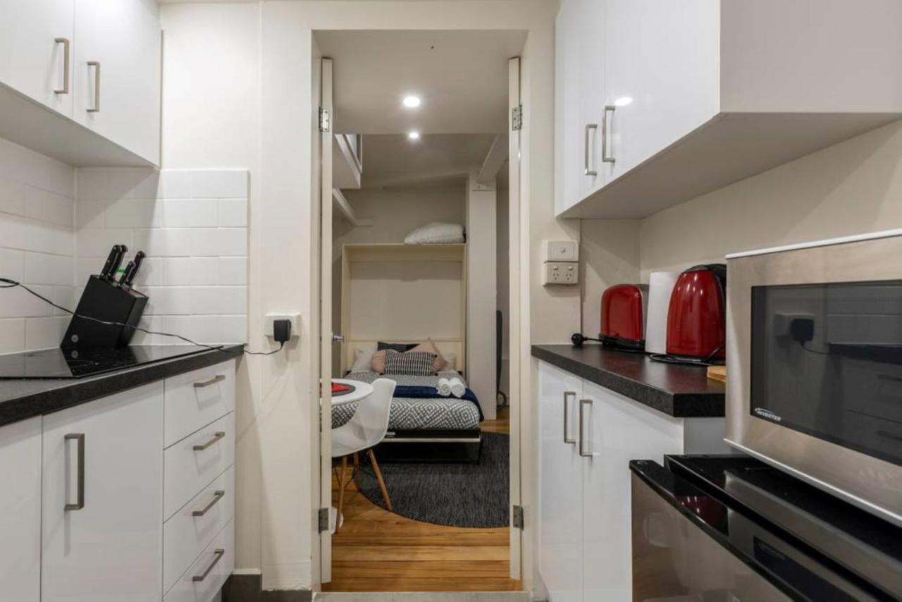 Readyset Apartments On Anthony Мельбурн Экстерьер фото